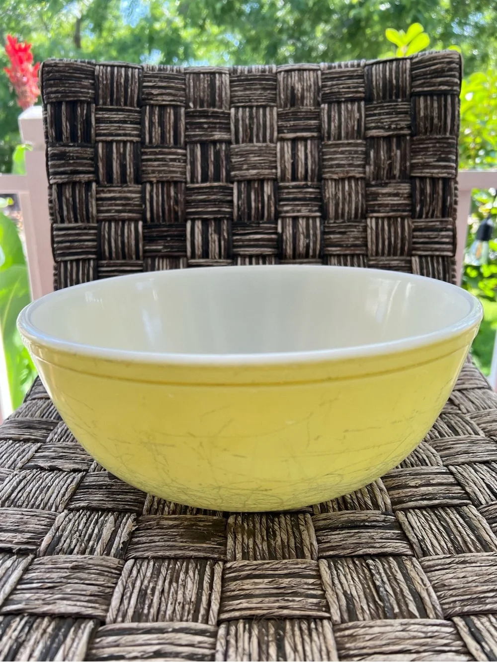 Vintage 4 Quart Pyrex Yellow Mixing Bowl